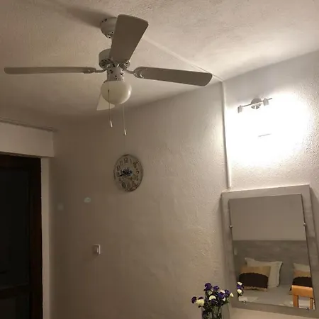 за гости южни нощи Hotel Varvara (Burgas)