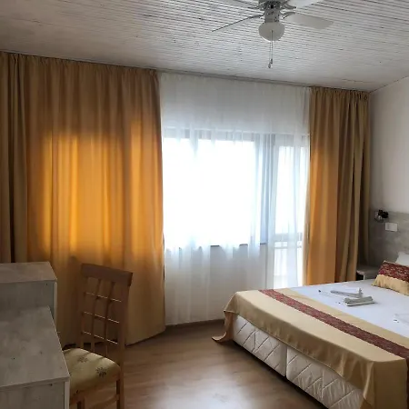 Guest Southern Nights Hotel 2*